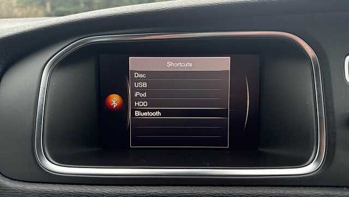 Volvo V40 T3 R-Design Automatic