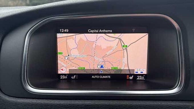 Volvo V40 T3 R-Design Automatic