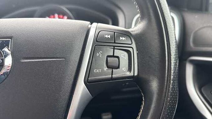 Volvo V40 T3 R-Design Automatic
