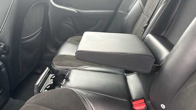 Volvo V40 T3 R-Design Automatic