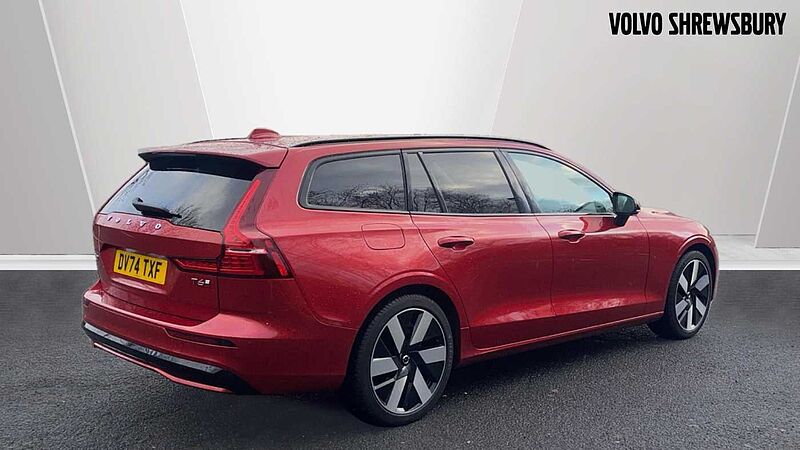 Volvo V60 Plus, T6 AWD Plug-in hybrid, Electric/Petrol, Dark