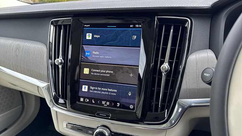 Volvo V90 Ultra, T8 AWD Plug-in hybrid, Electric/Petrol, Dark