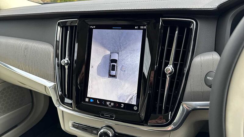 Volvo V90 Ultra, T8 AWD Plug-in hybrid, Electric/Petrol, Dark