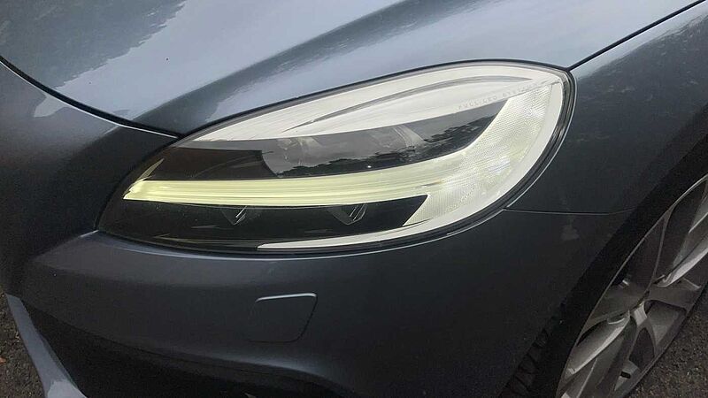 Volvo V40 Cross Country D3 Pro Automatic