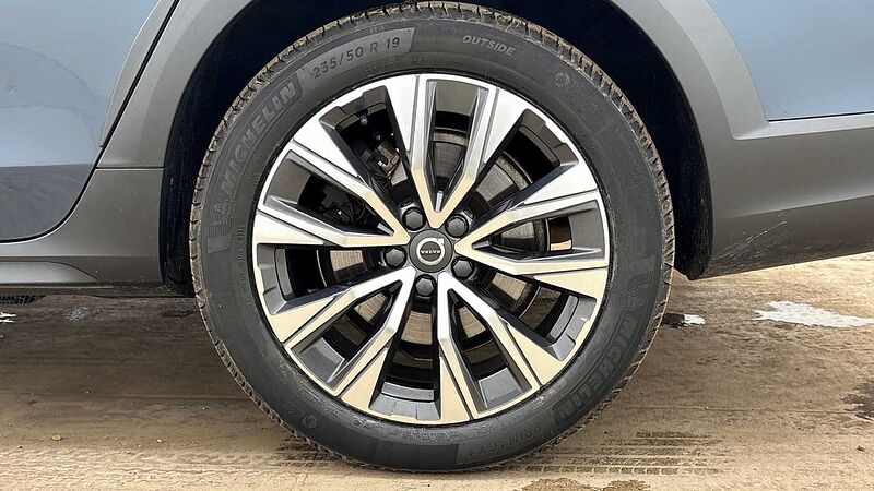 Volvo V90 Cross Country, B5 AWD mild hybrid