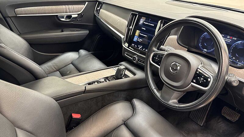 Volvo V90 Cross Country, B5 AWD mild hybrid