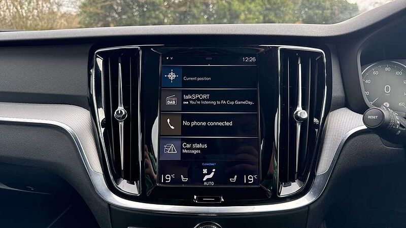 Volvo S60 T8 Twin Engine AWD R-Design Plus Automatic