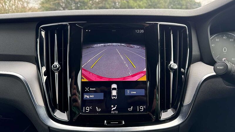 Volvo S60 T8 Twin Engine AWD R-Design Plus Automatic