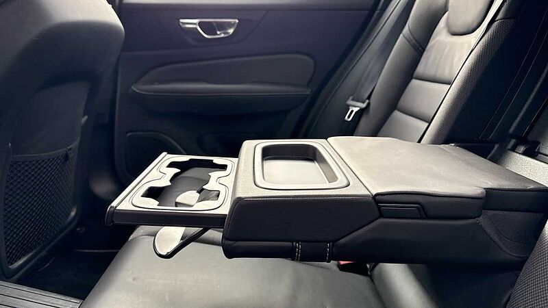 Volvo S60 T8 Twin Engine AWD R-Design Plus Automatic