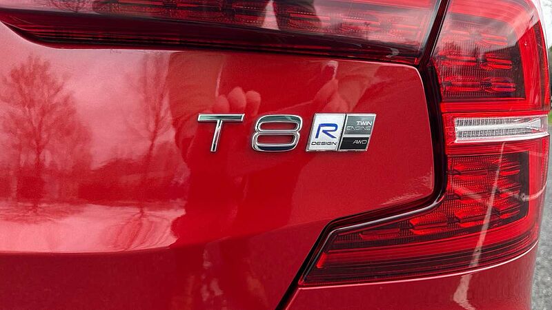 Volvo S60 T8 Twin Engine AWD R-Design Plus Automatic