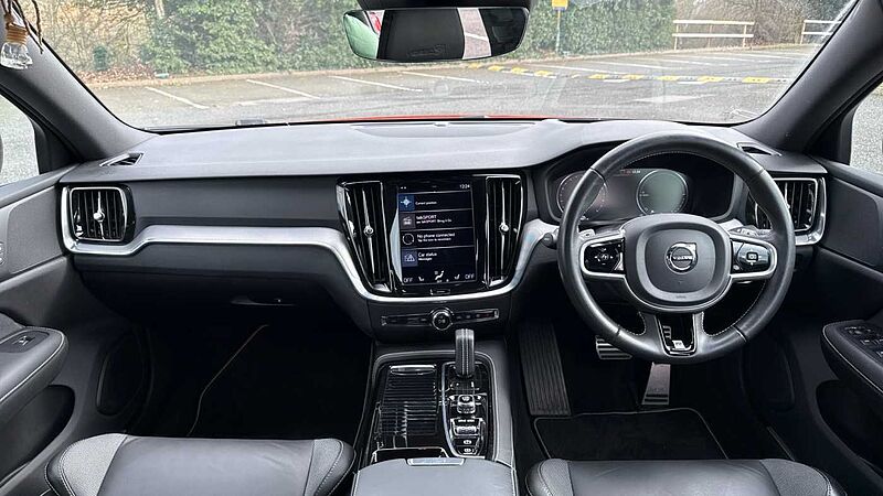 Volvo S60 T8 Twin Engine AWD R-Design Plus Automatic