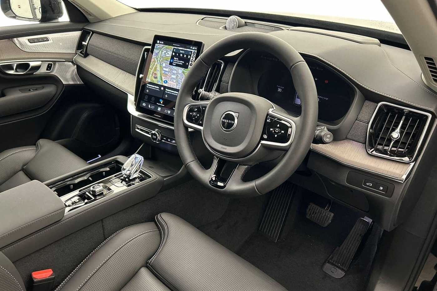 Volvo XC90 Ultra, T8 AWD Plug-in hybrid, Electric/Petrol, Dark, 7 Seats