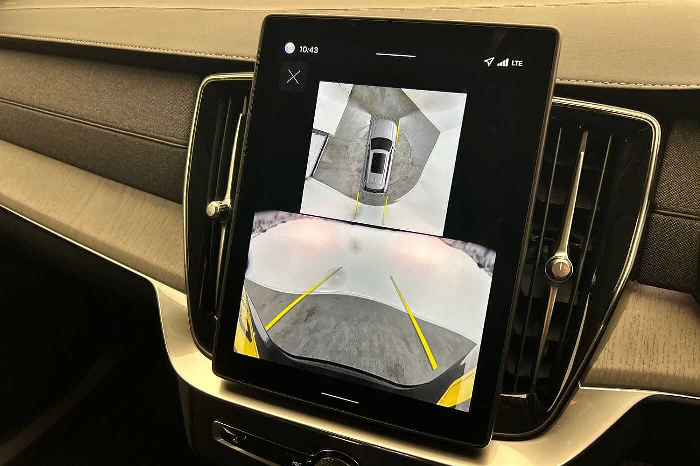 Volvo XC90 Ultra, T8 AWD Plug-in hybrid, Electric/Petrol, Dark, 7 Seats