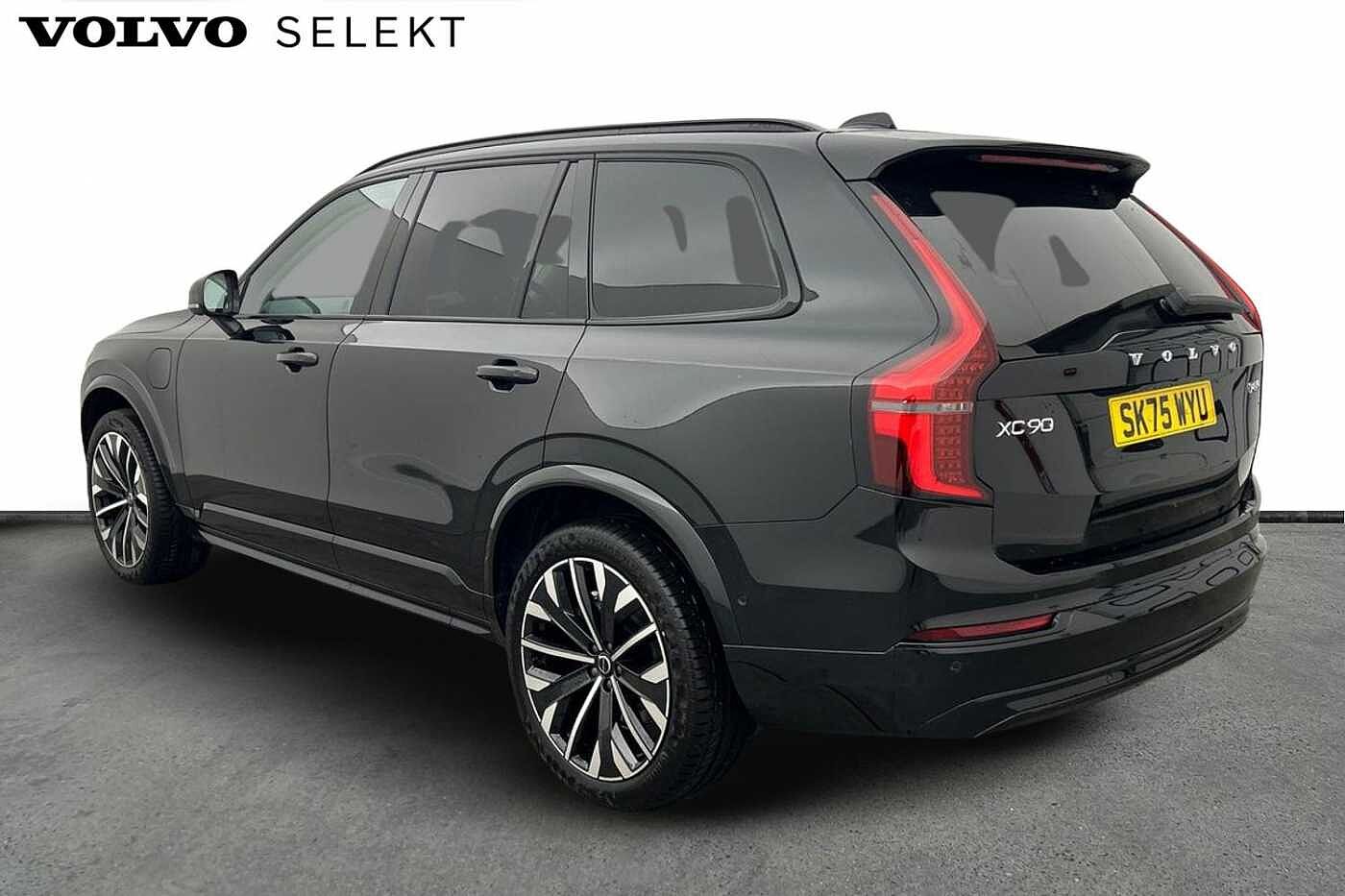 Volvo XC90 Ultra, T8 AWD Plug-in hybrid, Electric/Petrol, Dark, 7 Seats