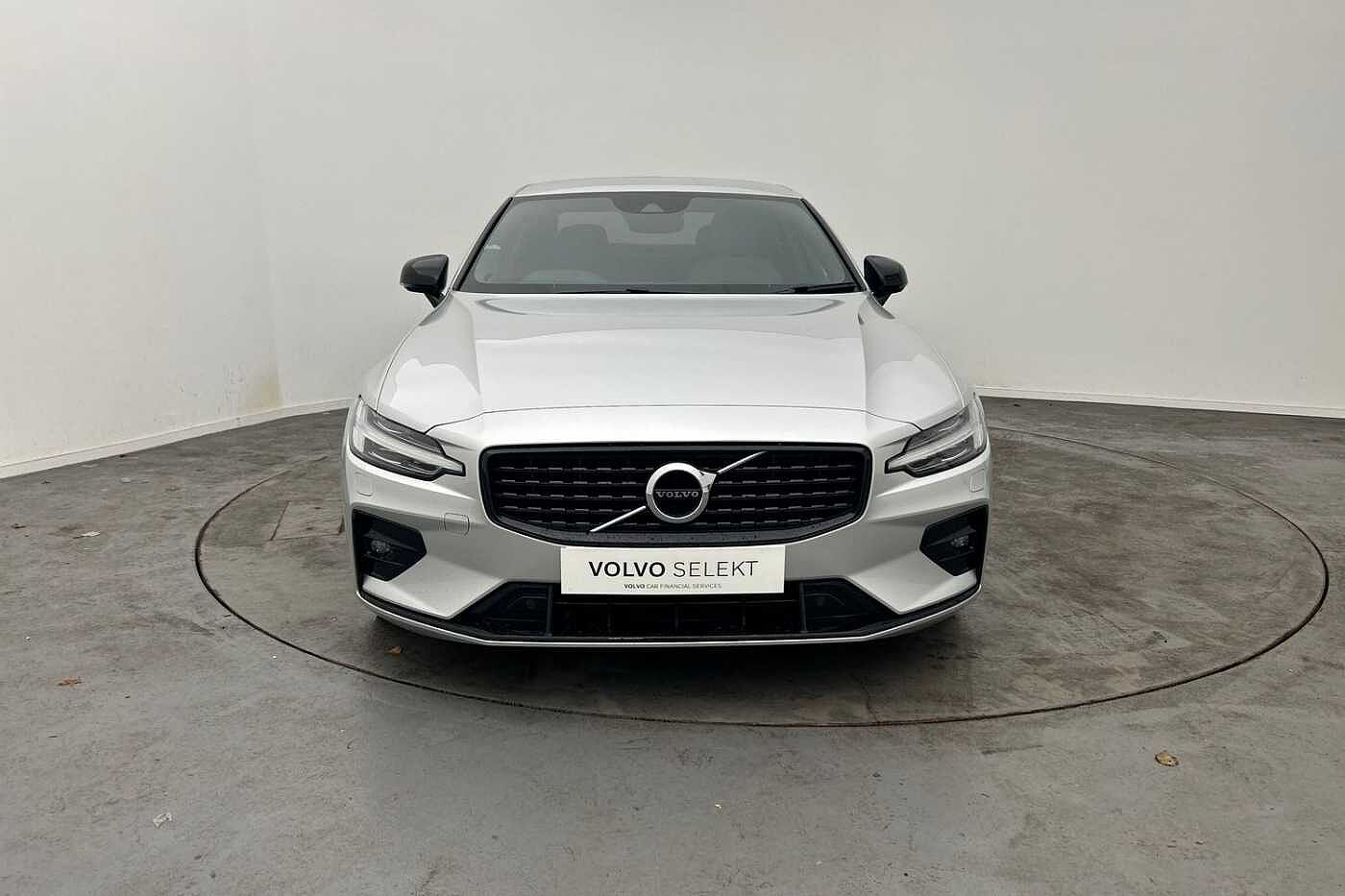 Volvo S60 R-Design, B5 mild hybrid