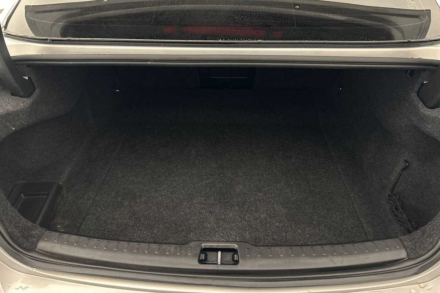 Volvo S60 R-Design, B5 mild hybrid