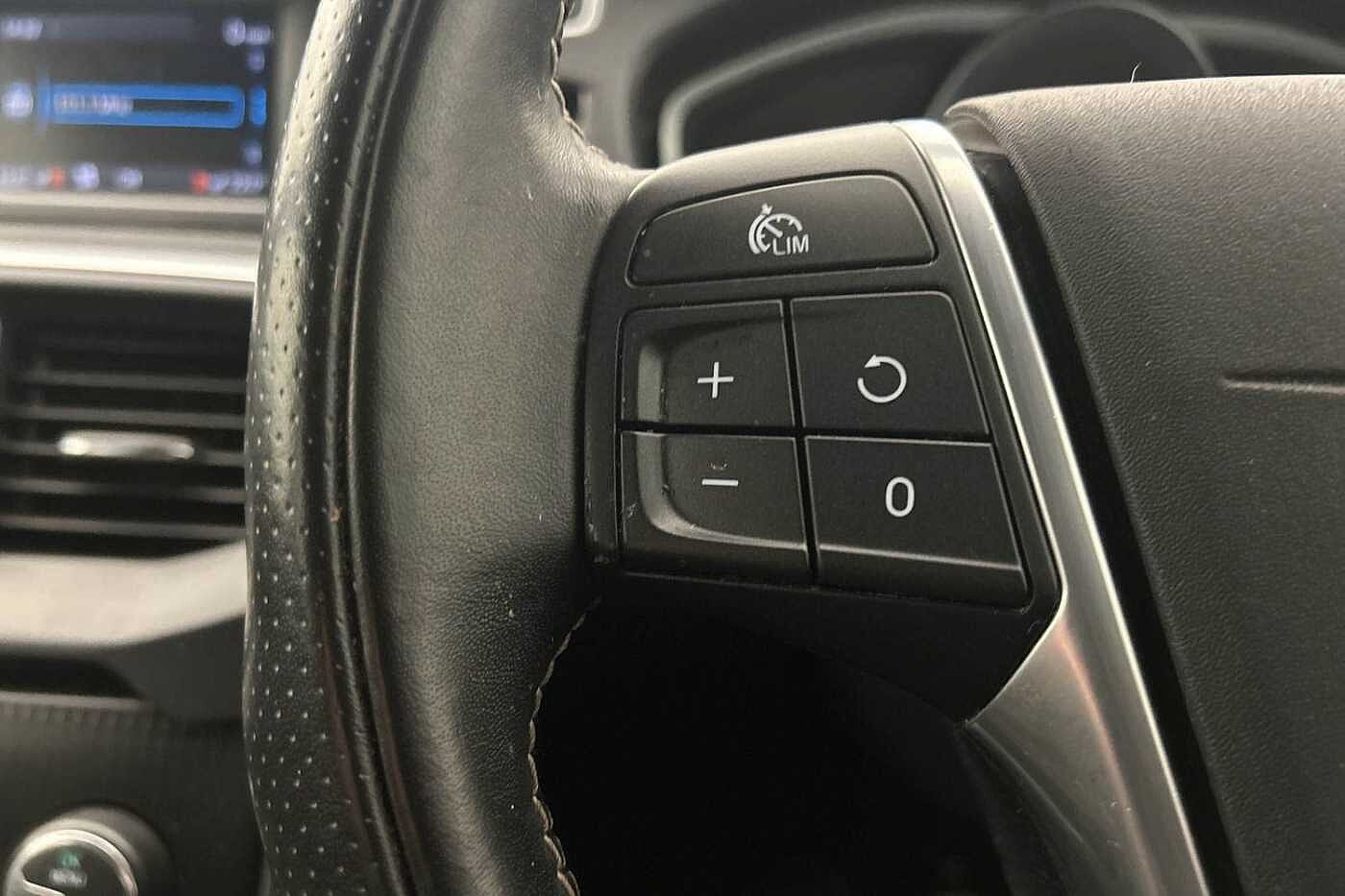Volvo V40 T2 R-Design Manual