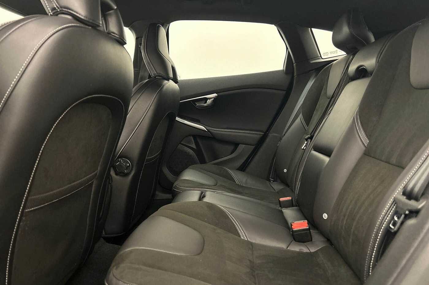 Volvo V40 T2 R-Design Manual