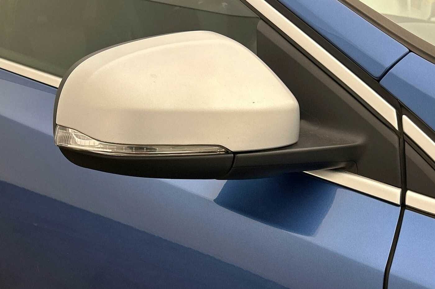 Volvo V40 T2 R-Design Manual
