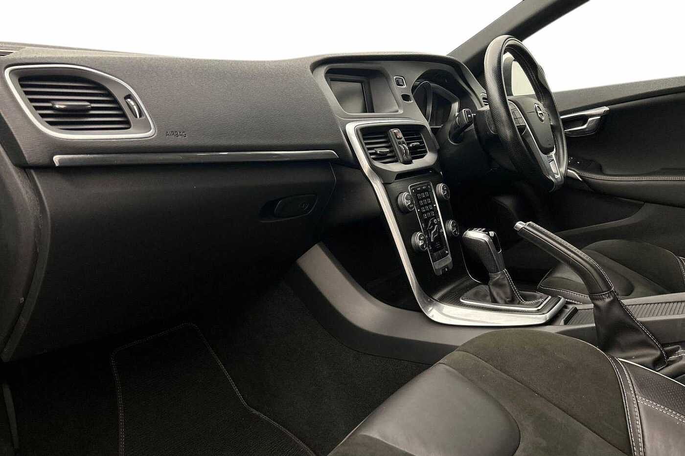 Volvo V40 T2 R-Design Manual