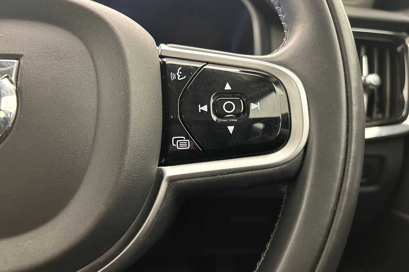 Volvo S90 D4 Momentum Automatic