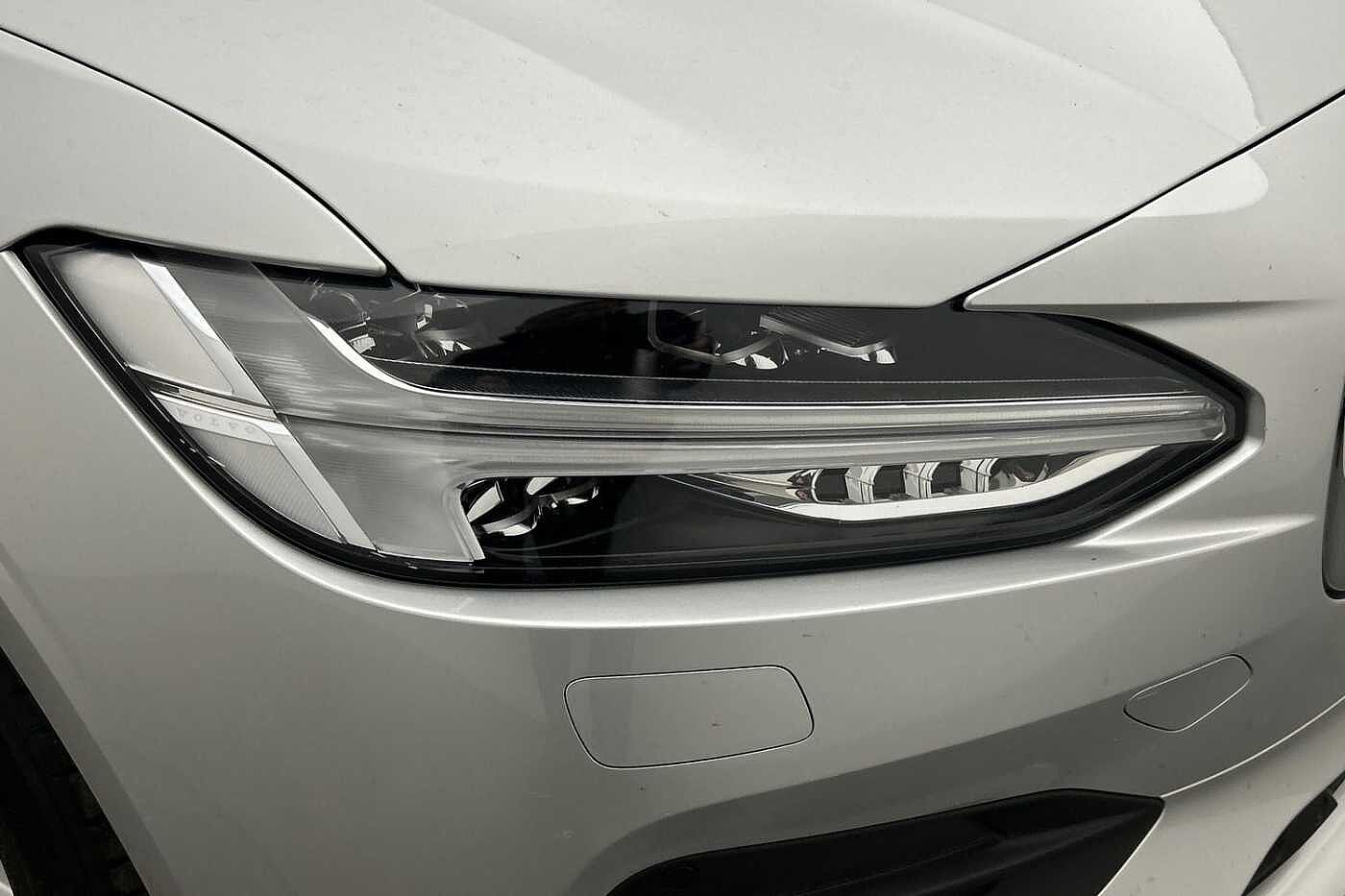 Volvo S90 D4 Momentum Automatic