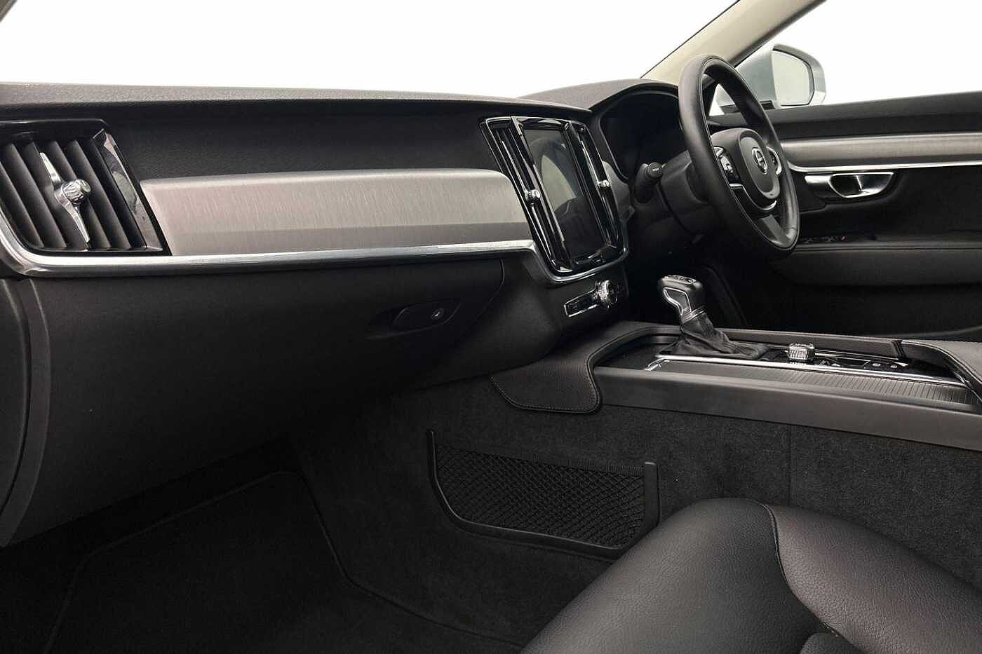 Volvo S90 D4 Momentum Automatic