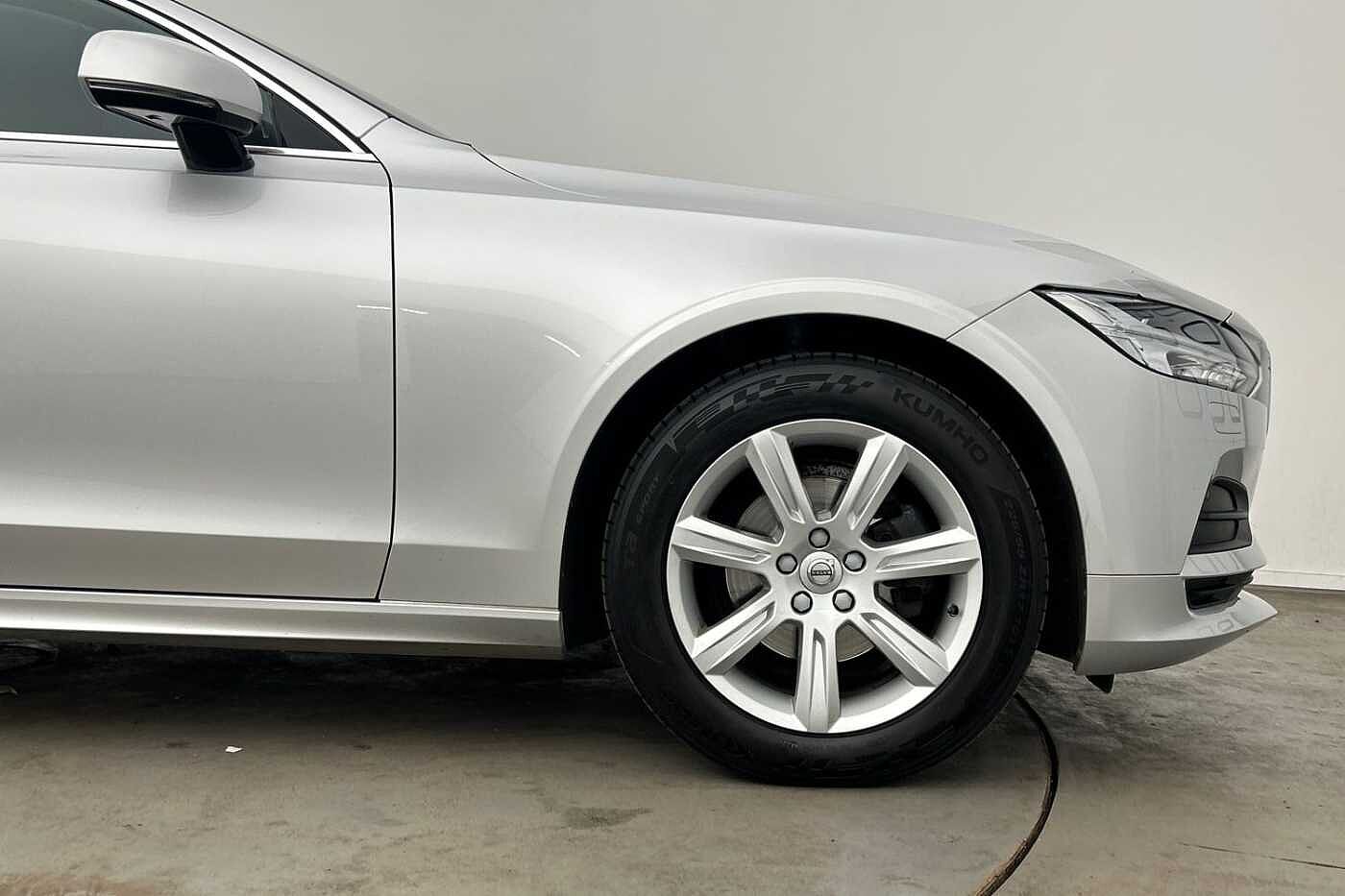 Volvo S90 D4 Momentum Automatic