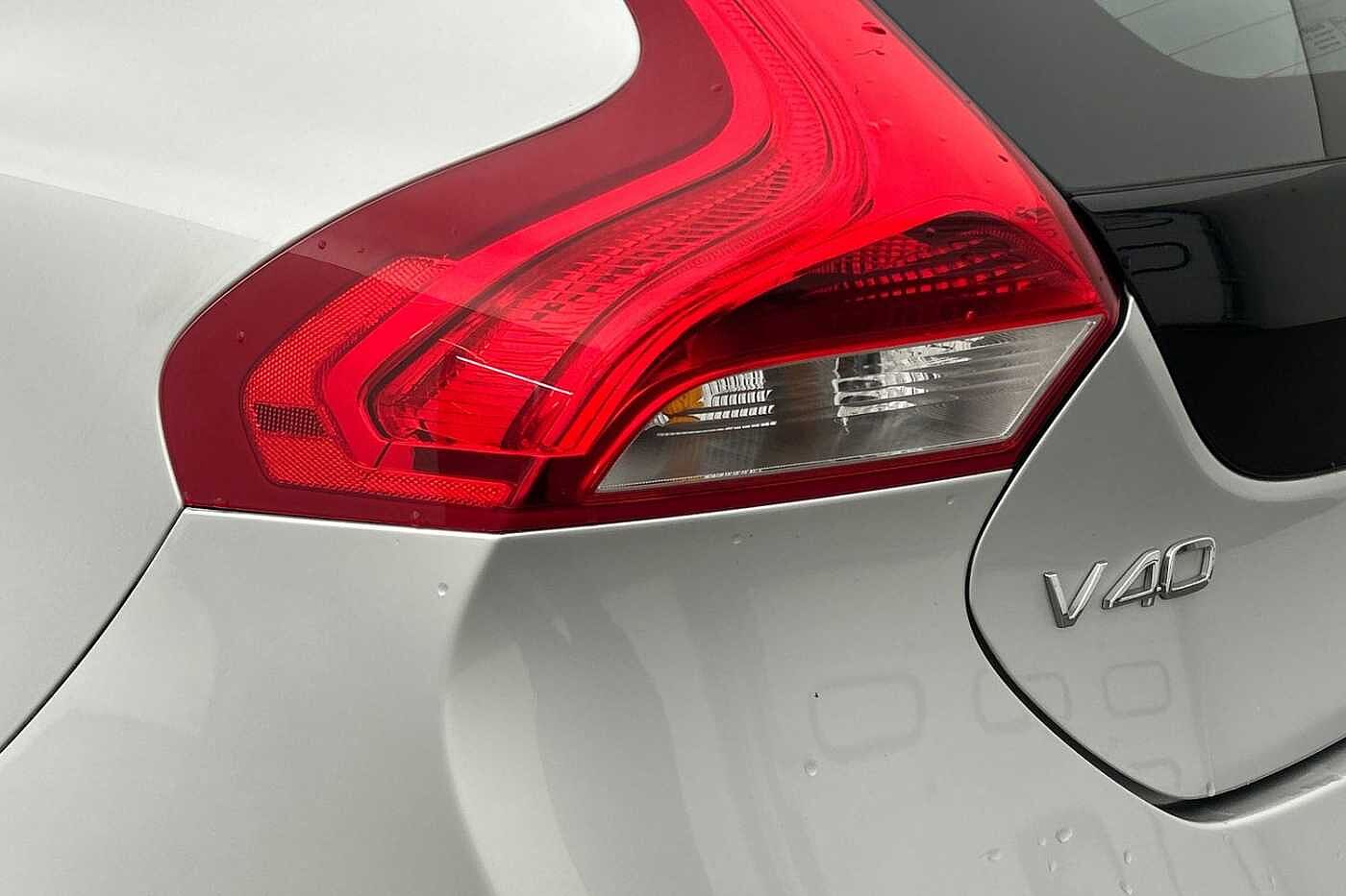 Volvo V40 T3 Inscription Automatic