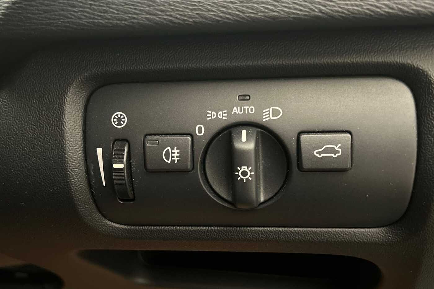 Volvo V40 T3 Inscription Automatic