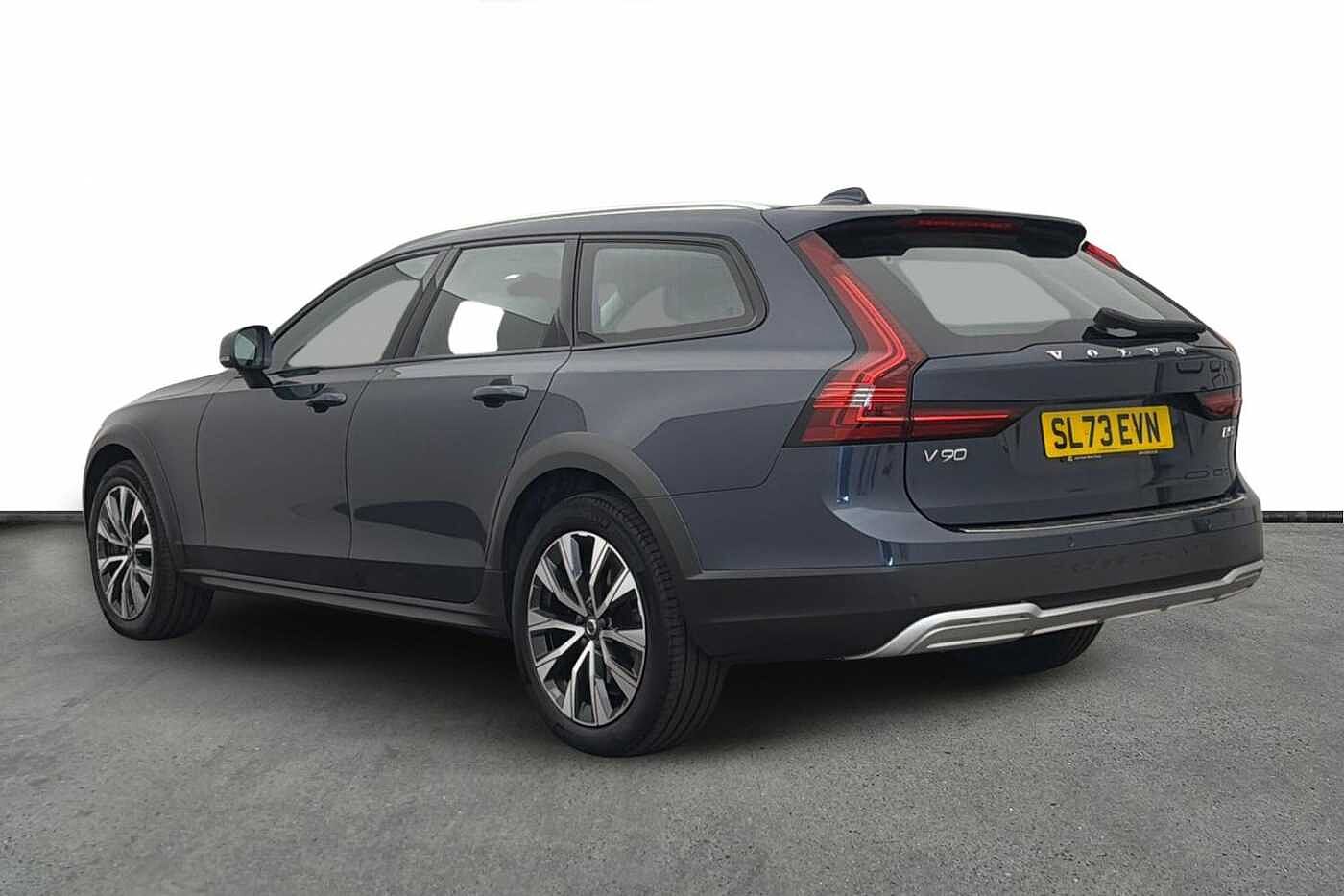 Volvo V90 Cross Country Country, B5 AWD mild hybrid