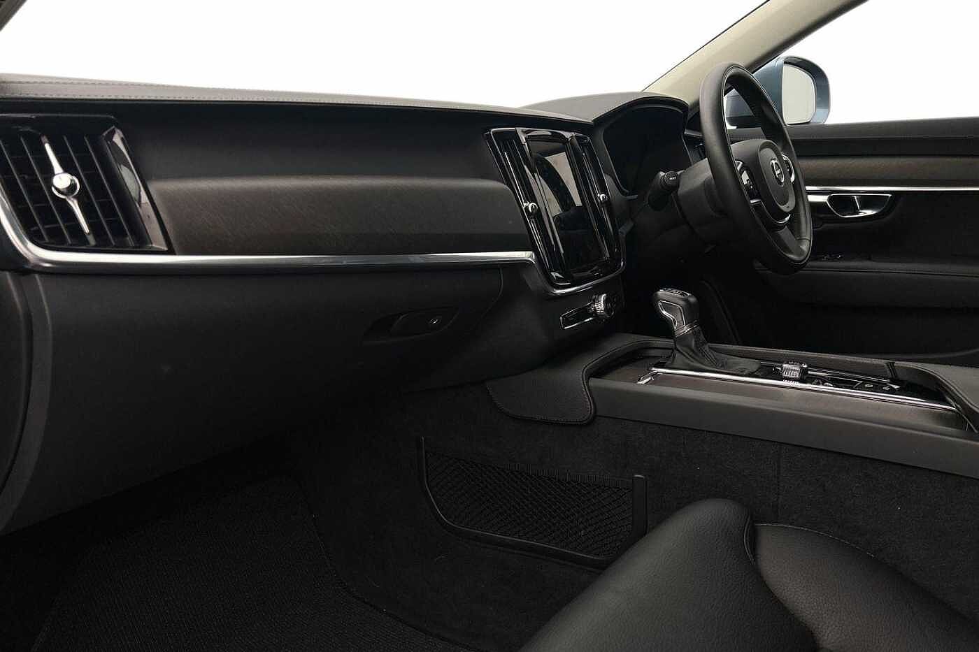 Volvo V90 Cross Country T5 AWD Plus Automatic