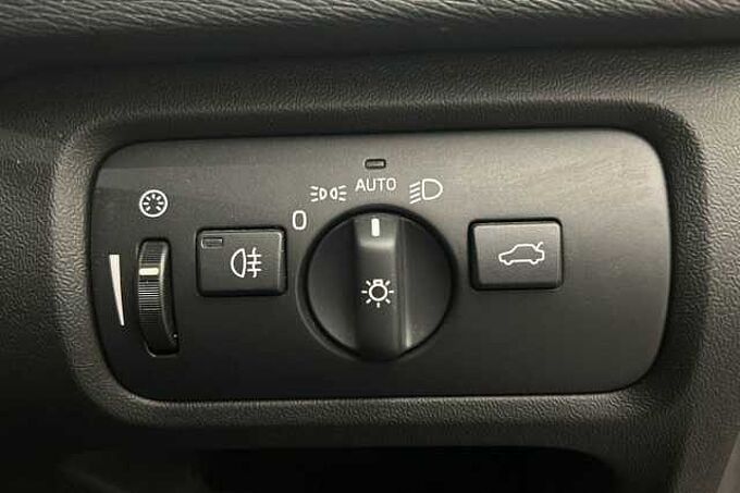 Volvo V40 T2 Inscription Manual