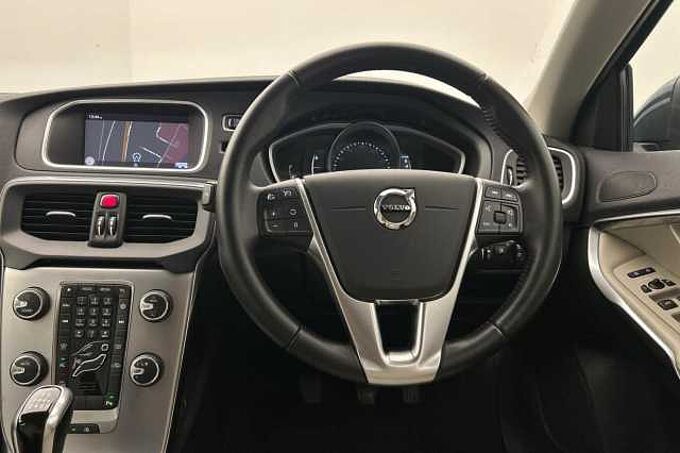 Volvo V40 T2 Inscription Manual