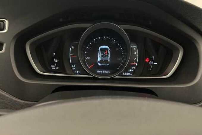 Volvo V40 T2 Inscription Manual