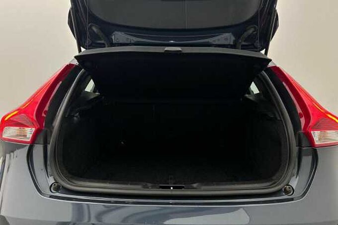 Volvo V40 T2 Inscription Manual