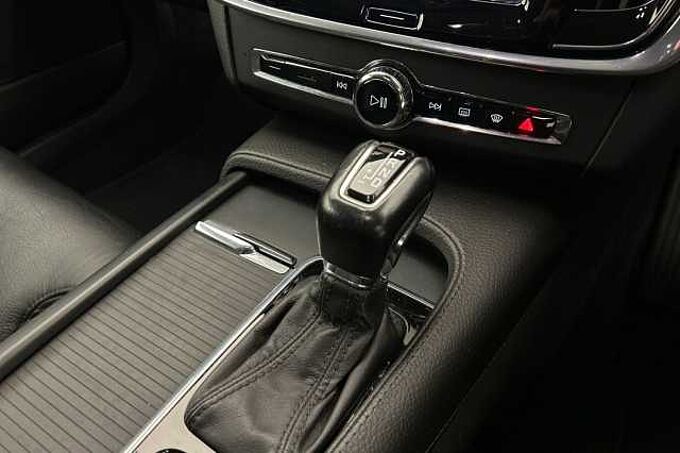 Volvo S90 D4 Momentum Plus Automatic
