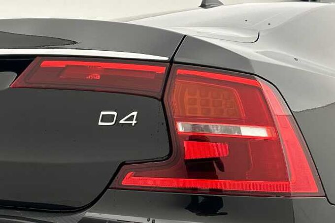 Volvo S90 D4 Momentum Plus Automatic