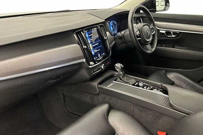 Volvo S90 D4 Momentum Plus Automatic