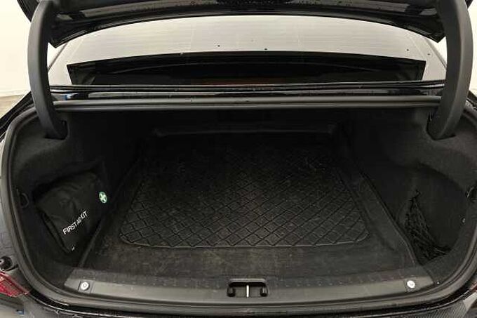 Volvo S90 D4 Momentum Plus Automatic
