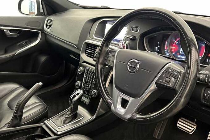 Volvo V40 T3 R-Design Pro Automatic
