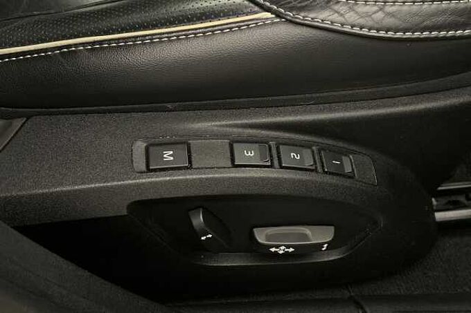 Volvo V40 T3 R-Design Pro Automatic