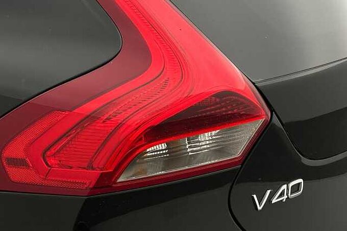 Volvo V40 T3 R-Design Pro Automatic