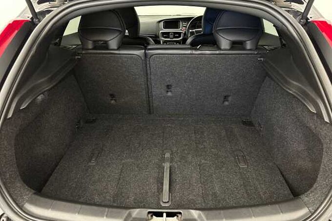 Volvo V40 T3 R-Design Pro Automatic