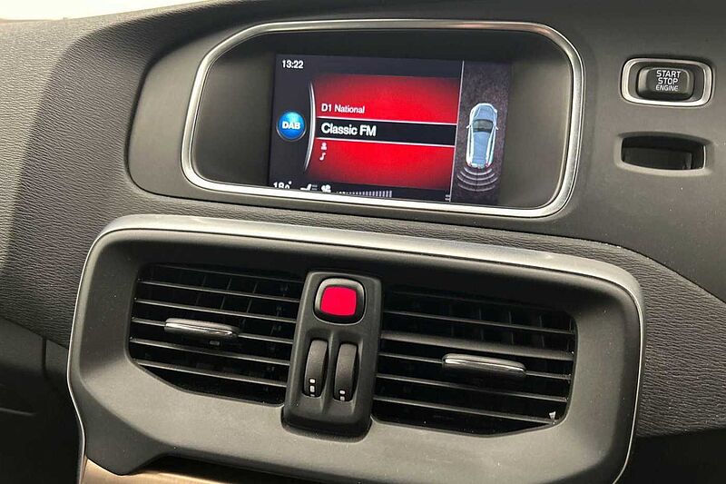 Volvo V40 Cross Country T3 Pro Manual