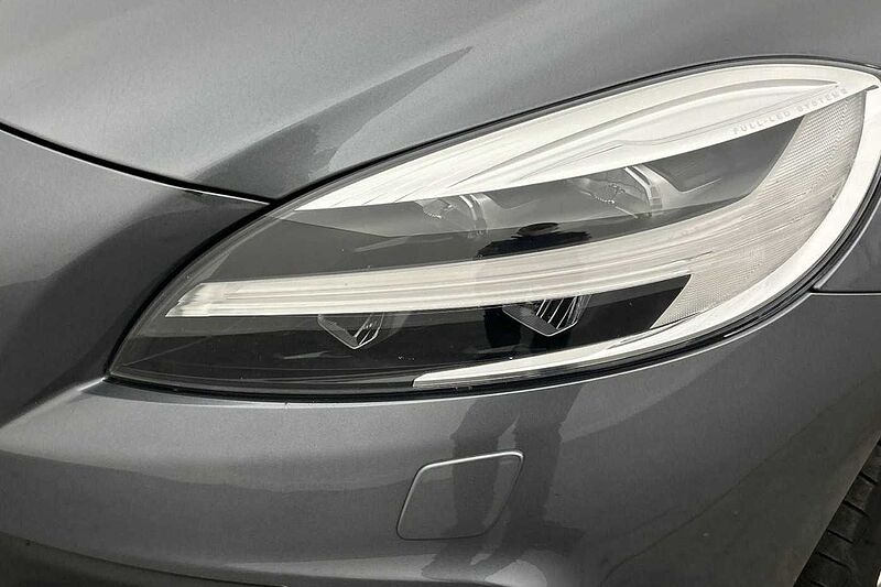Volvo V40 Cross Country T3 Pro Manual