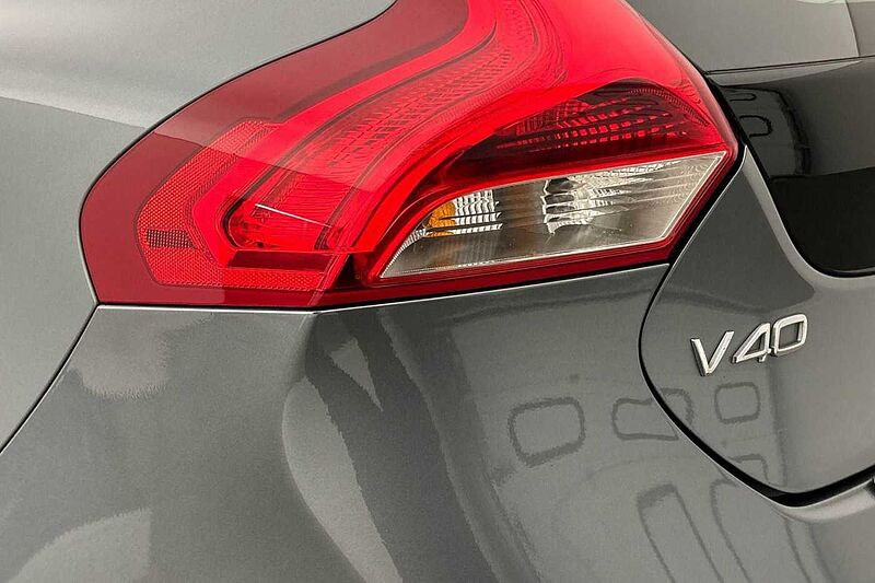 Volvo V40 Cross Country T3 Pro Manual