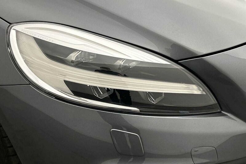 Volvo V40 Cross Country T3 Pro Manual