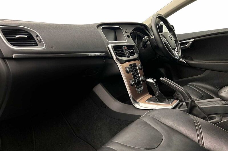 Volvo V40 Cross Country T3 Pro Manual