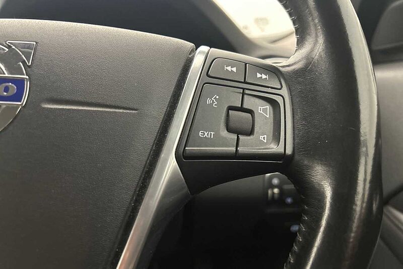 Volvo XC70 D4AWD SE Nav Manual